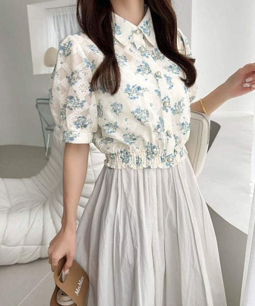 【mily bilet】スタイルアップ効果抜群♪花柄シアーレースショート丈ブラウス mi1139058