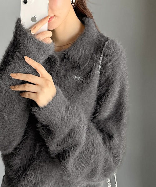 【mily bilet】カジュアルな大人ふんわり。メタルプレート使いフェザーシャギーポロニット（長袖） mi1029134