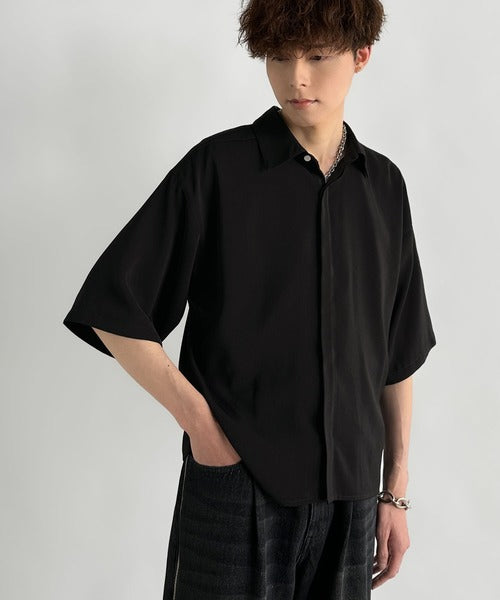 Cropper Box Style Hidden Placket Shirt ／比翼デザインショート丈シャツ co1010005