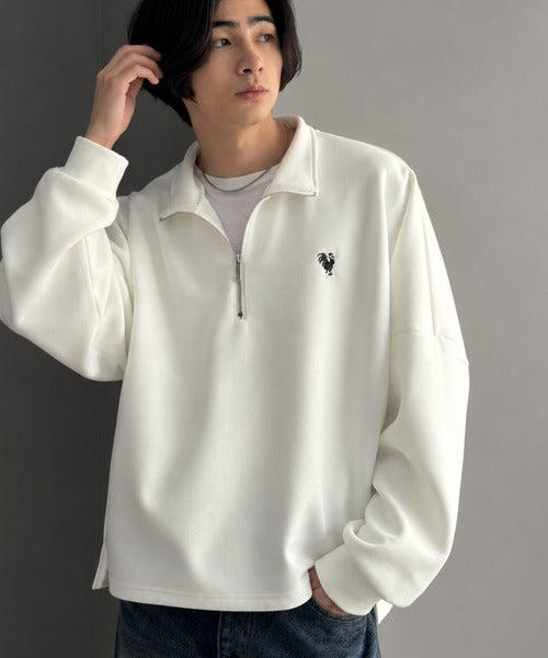 胸刺繍ダンボール素材オーバーサイズショート丈ドルマンスリーブハーフジッププルオーバー（長袖）／Chest Embroidered Double-Knit Oversized Cropped Dolman Sleeve Half-Zip Pullover co1010072