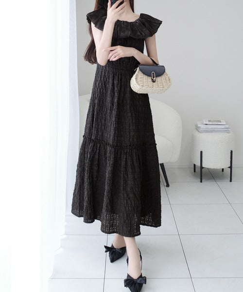【mily bilet】甘さと気品を一枚に。ビッグオーガンジーケープ付きオフショル２WAYシアーエンボスワンピース mi1139087