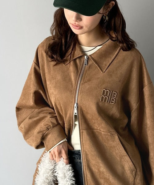 【mily bilet】柔らかタッチで上品見え◎立体刺繍デザインスエードポンチ素材ダブルジップアウター mi1359028