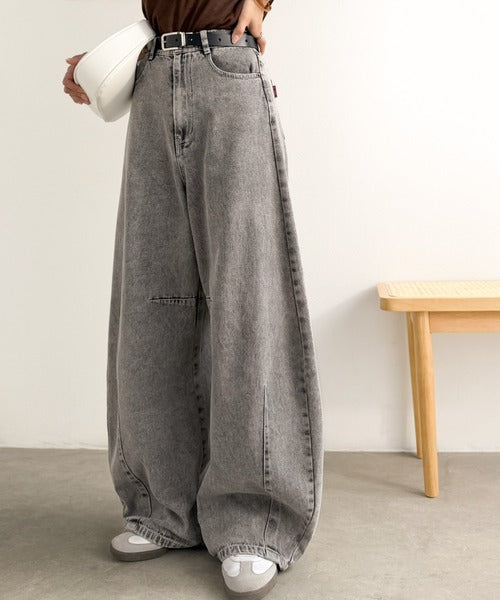 《JaVaジャバコラボ》ゆるっと可愛い、最旬シルエット。バレルレッグワイドカーブデニムパンツ jv1400004