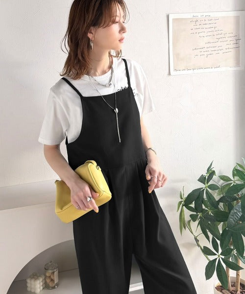 落ち感ワイドでつくる、大人の抜け感。バックリボンサロペットパンツ ce1240122