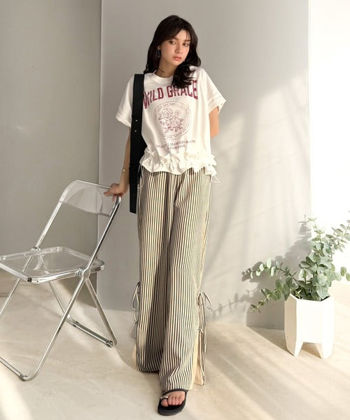 【mily bilet】甘辛バランスが叶う！綿100％ゆるシルエット裾ドロストフリルプリントTシャツ mi1329075