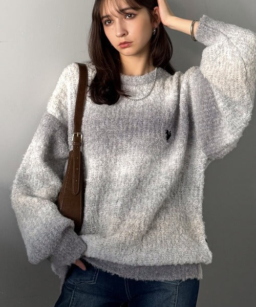 【Classical Origin】「質感で魅せる。」Gradient Boucle Knit Crew Neck Sweater／ブークレー素材グラデ―ションクルーネックセーター co0780013