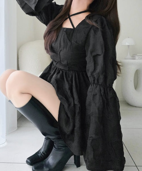 【mily bilet】立体感が大人可愛くて、一枚で華やぐ。ぽこぽこペプラムトップス mi1329131