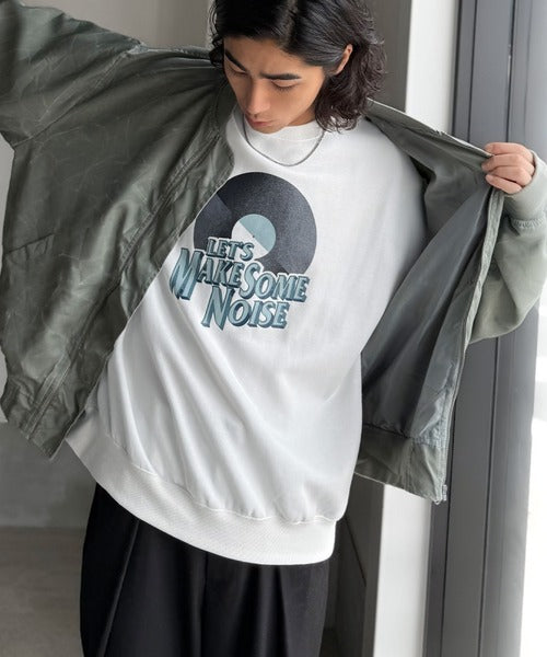 《JaVaジャバコラボ》裏起毛レコード盤レトロツアーロゴトレーナー jo1150074