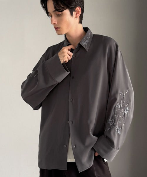 【Classical Origin】「繊細×モード」。刺繍使いルーズドレープシャツ（長袖）／Embroidery Loose Drape Shirt co1010025