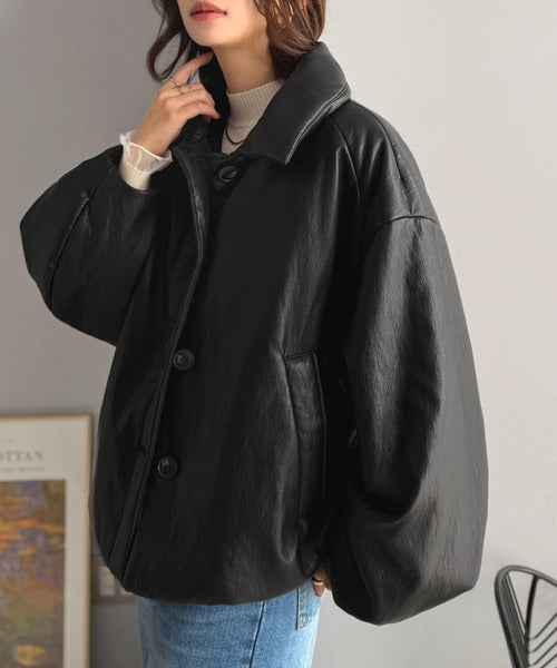 レザーって、こんなに可愛く着られる！大人可愛い丸みシルエット♪フェイクレザー中綿入りステンカラーショートジャケット ce1070253