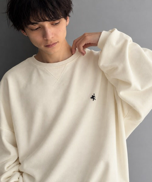 《JaVaジャバコラボ》毎日に、肩の力を抜いた洒落感を。胸刺繍ライトウェイト裏毛ドルマントレーナー jo0780028
