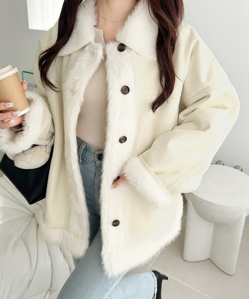【mily bilet】甘さと気品で冬を楽しむ。ファー切り替えスウェードライクコート（ミドル丈） mi1019097