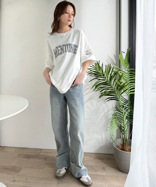 《JaVaジャバコラボ》【吸水速乾機能付き】Tシャツ派にこそ試してほしい！さらっと夏場も快適なカレッジロゴ 飛び刺繍 ミニ裏毛Tシャツ jo1150097