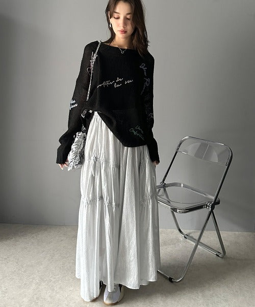【mily bilet】女性らしさ滲み出る透け感が魅力。透かし編みランダム刺繍ルーズニット mi1029079