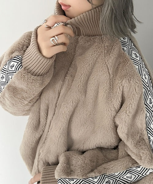 【mily bilet】上質な肌触り、スタイリッシュアウター。ジャガードテープ使いドロスト付き指穴シャギーファーブルゾン mi1019054