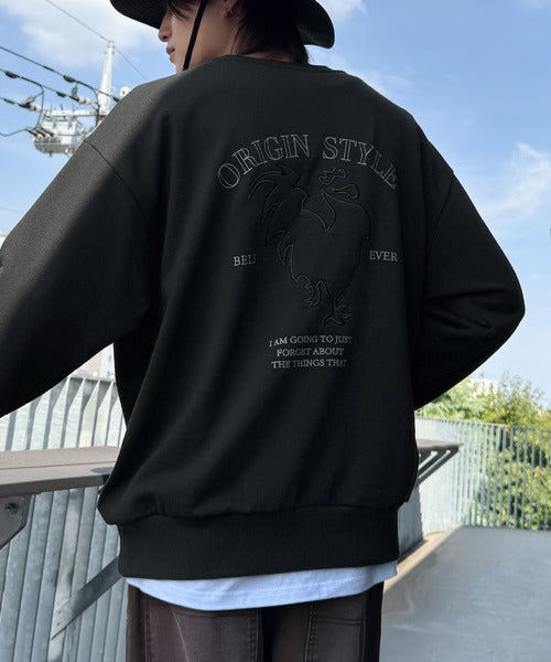 【Classical Origin】バックスタイルで魅せるベーシックな一枚。Rooster Back Embroidered Sweat Trainer／ルースターバック刺繍スウェットトレーナー co1010039