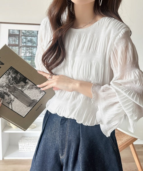 涼やかに、品よく、愛らしく。前後2wayリボンキャンディスリーブシアープリーツブラウス（長袖） ce1010538