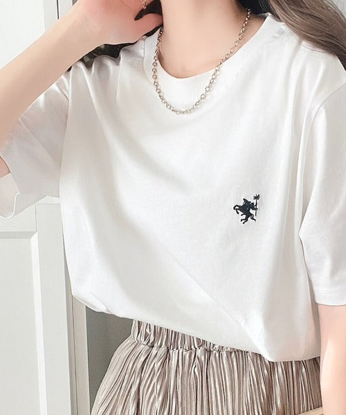 《Javaジャバコラボ》【sustaina+】大人の上級シンプル。滑らか綿100％ワンポイント刺繍Tシャツ jv1260113