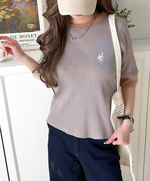 大人可愛いの新定番。袖リンガーボートネック胸刺繍ボーダーTシャツ（半袖） ce1260419