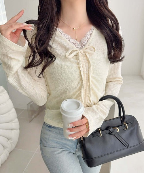 【mily bilet】レース×シャーリングで、甘さをひとさじ。レースドッキングパフスリーブジャガードトップス（長袖） mi1359080