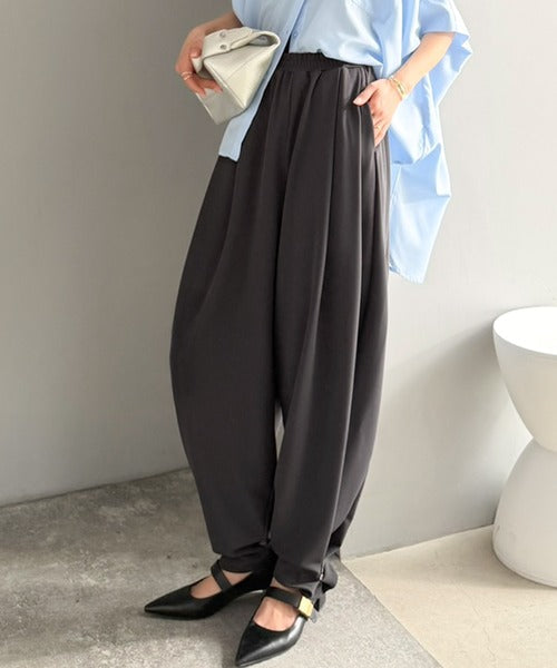 【Classical Evon】ディティールの一癖が、自信をくれる。タックボリュームパンツ ev1050354