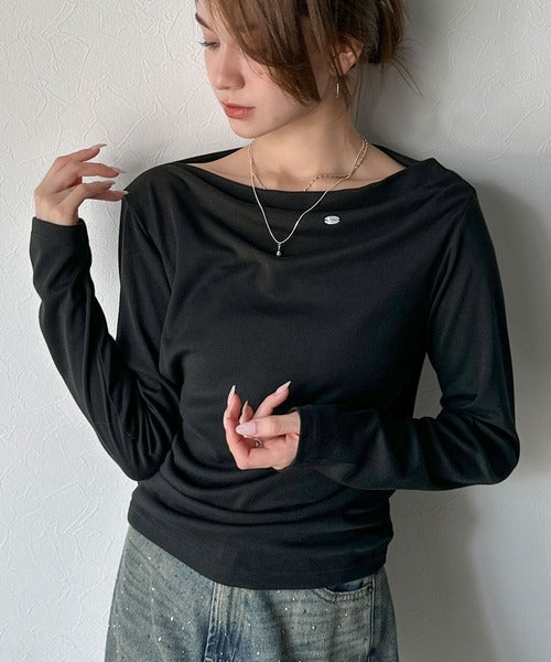 【mily bilet】アシメデザインで美しく。シェルボタン使いドレープカットソー（長袖） mi1329031