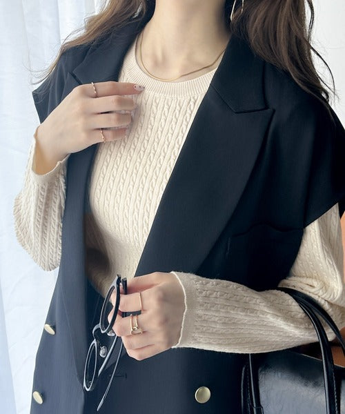 ワンポイント刺繍がレトロ可愛い。ケーブル編み胸刺繍長袖ニット ce1020146