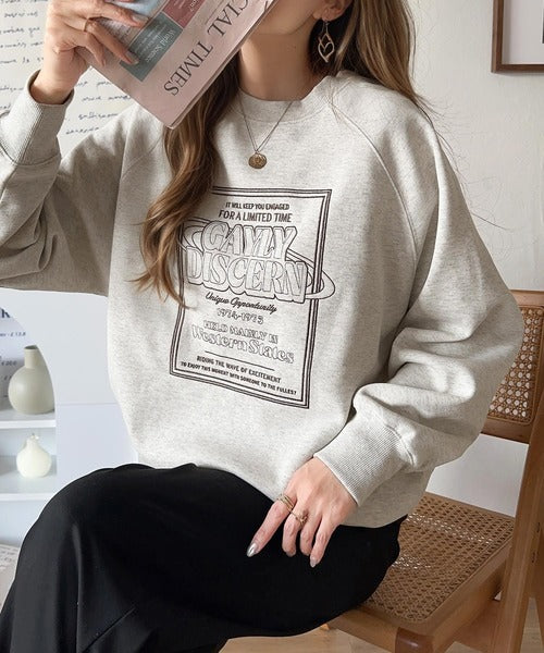 《Javaジャバコラボ》大人の遊び心を演出。前後2wayツアーロゴ刺繍裏起毛スウェット jv1050236