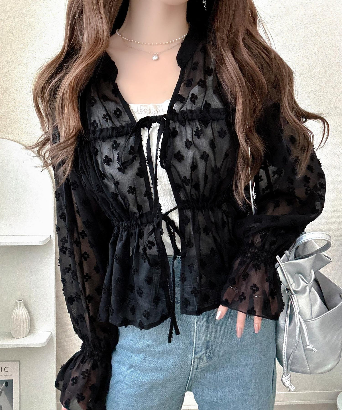 【mily bilet】透け感シフォンでつくる、大人の可憐スタイル。花柄シフォンカーデブラウス（長袖） mi1019105