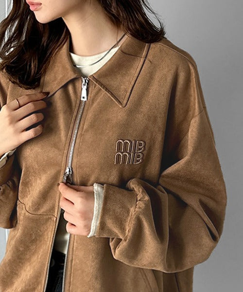 【mily bilet】柔らかタッチで上品見え◎立体刺繍デザインスエードポンチ素材ダブルジップアウター mi1359028