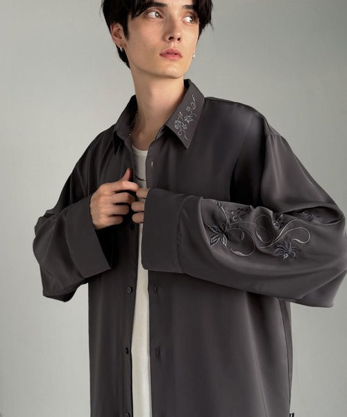 【Classical Origin】「繊細×モード」。刺繍使いルーズドレープシャツ（長袖）／Embroidery Loose Drape Shirt co1010025