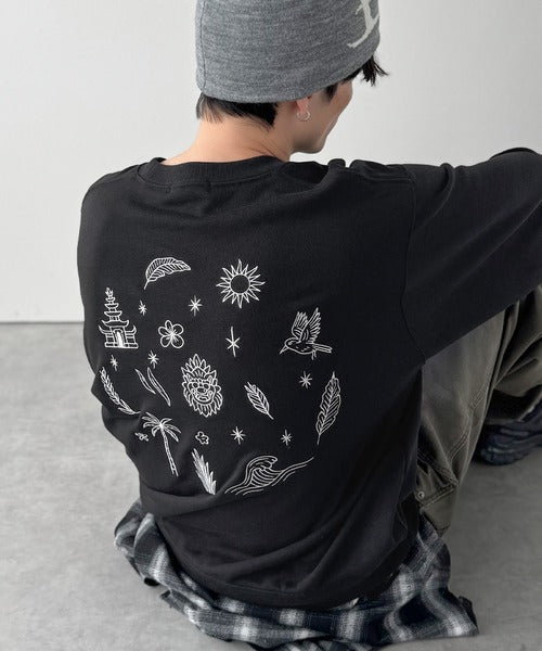 【Classical Origin】「背中で魅せる。」バック刺繍入りスウェットトレーナー（長袖）／Back Embroidery Sweat Trainer co1150043