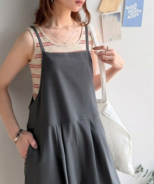 落ち感ワイドでつくる、大人の抜け感。バックリボンサロペットパンツ ce1240122