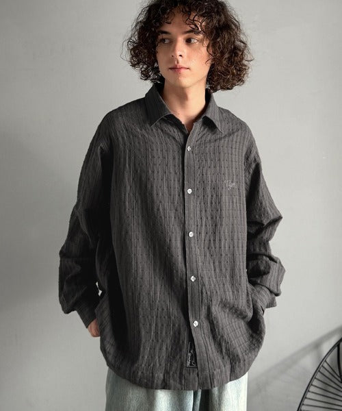 【Classical Origin】「凹凸感の存在感。」綿100％胸元刺繍入りドビー織シャツ（長袖）／Dobby Weave  Embroidered Shirt co1320003
