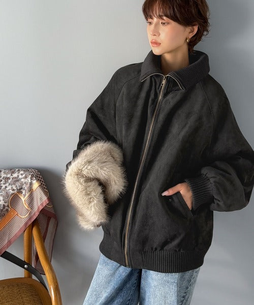 《JaVaジャバコラボ》甘辛バランスで“大人可愛い”を格上げ。リブタートル オーバーサイズスウェードブルゾン jv1240099