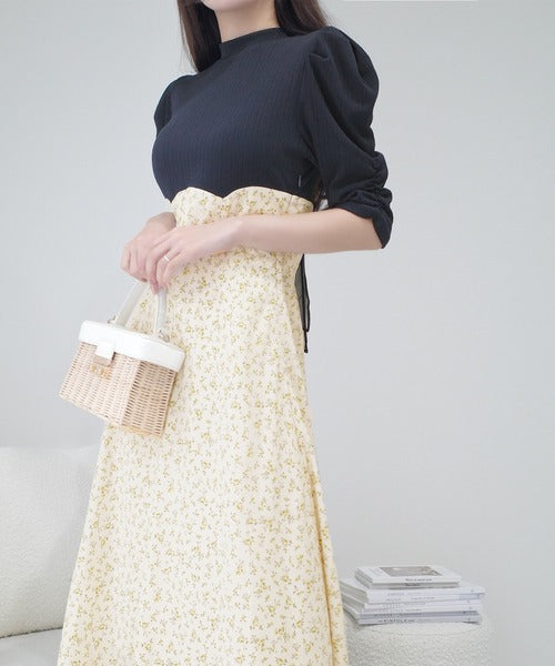 【mily bilet】一枚で主役級フェミニンスタイル。後ろシアーリボン花柄ドッキング袖ギャザーワンピース（ロング丈） mi1139073