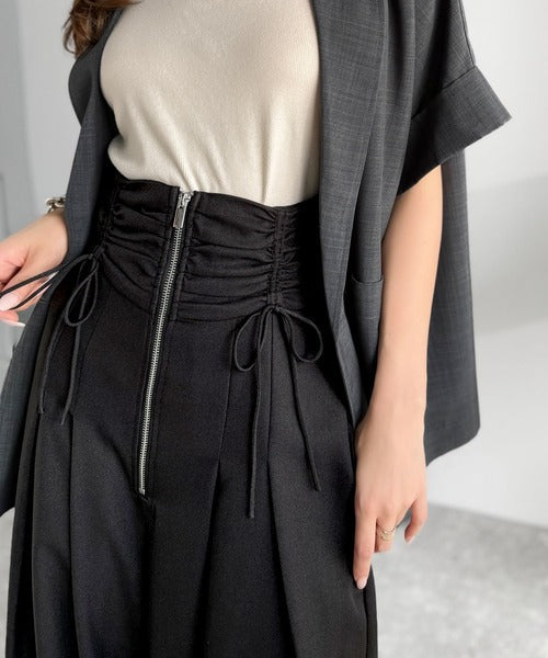 【mily bilet】コルセット風で“キュッ”と細見え。ウエストシャーリングハイウエストタック入りワイドパンツ mi1329054