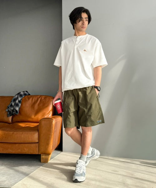 《JaVaジャバコラボ》【接触冷感機能付き】汗ばむ時期も触れた瞬間ひんやり心地よく！ヘビーウェイト素材 裾ドロスト付き リングドット釦 ヘンリーネックTシャツ jo1320006
