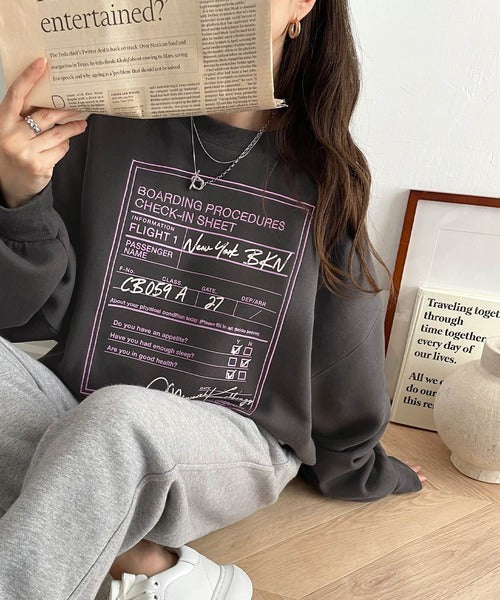 《Javaジャバコラボ》インパクト抜群！前後2wayフライトチェックインロゴ刺繍裏起毛スウェット jv1260294