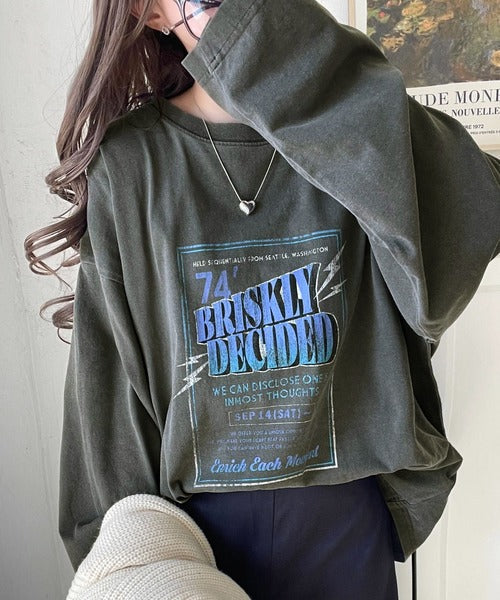 《JaVaジャバコラボ》ゆるっとカジュアルに着こなす。綿100%ピグメント加工グラフィックプリントTシャツ（長袖） jv1050407