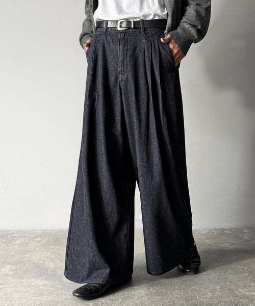 【Classical Origin】「贅沢シルエット。」3タックワイドデニムスラックス／Triple-Tuck Wide Denim Trousers co0900001