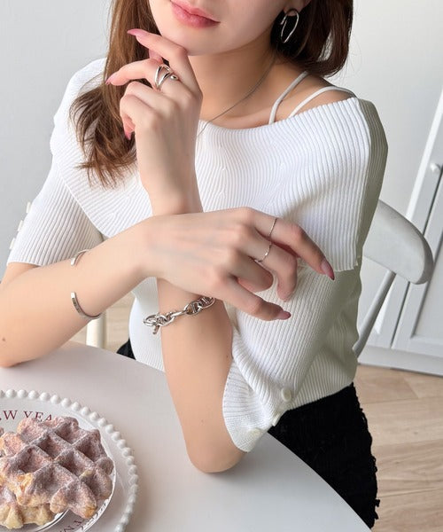 大人フェミニンな着こなし。オフショルリブニット(半袖) ce1020234