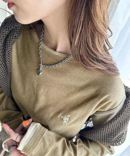 ヴィンテージ感をプラス。綿100%衿バイカラーワンポイント刺繍ロンTシャツ ce1260203