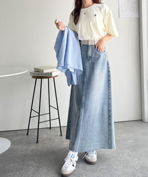 さらり着やすく、ほどよくキュート。なんでもない日にひとさじの甘さを。綿100％胸刺繍ピグメント袖フリルT ce1020330