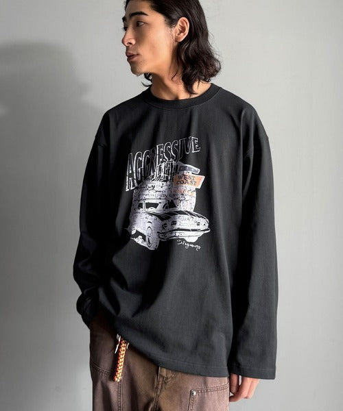 《JaVaジャバコラボ》ヴィンテージ感漂う綿100%クラシックカーグラフィックTシャツ（長袖） jo1150067