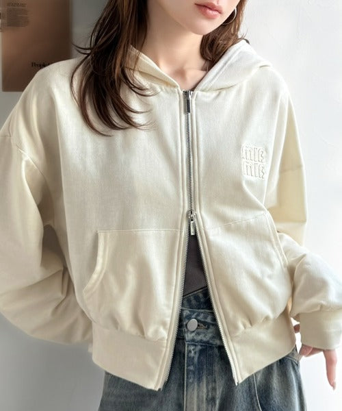 【mily bilet】1枚は持っておきたい！垢抜け必至。胸元ワッペン付きダブルジップパーカー（長袖） mi1329090