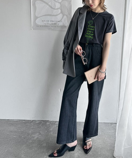 上品さが魅力。フラワープリントグラフィック刺繍Tシャツ（半袖） ce1050268