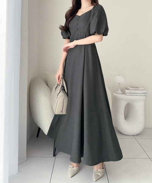 【mily bilet】大人可愛いパフスリーブが印象的。オフショル2wayパフスリーブリネンライクワンピース (ロング丈) mi1019128