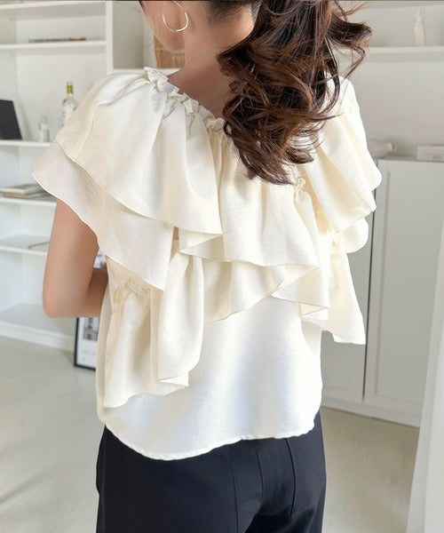【mily bilet】ひらり、涼しげ。品ある甘さふわっと香る♪前後2wayノースリーブカシュクールブラウス mi1019151