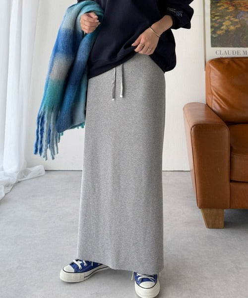 縦ラインでほっそり見え、毎日頼れる美人スカート。”美”シルエットリブスカート ce1020322